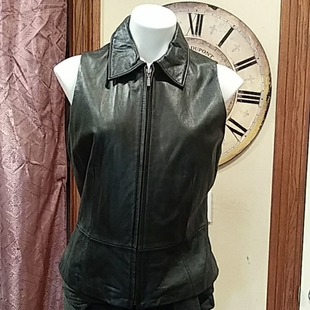 Jacket - Picture 1 of 8